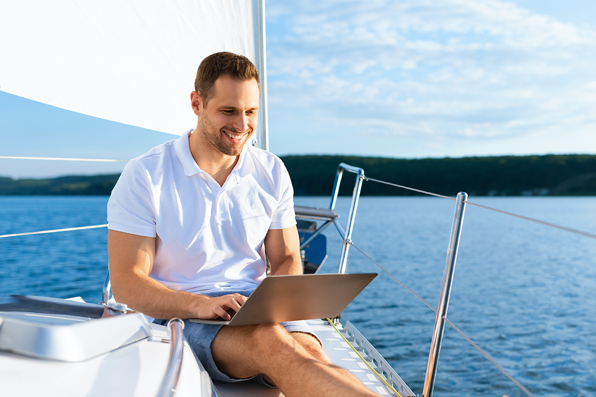 IUVO GOLD CLUB: with 10 privileges for the most active investors